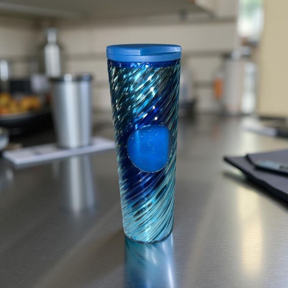 NWT Starbucks Holiday 2023 Iridescent Icicle Ribbon Swirl Blue Sip Tumbler 16oz